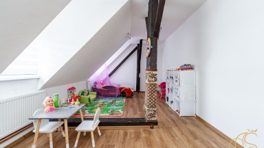 Prodej komerčního objektu Studená