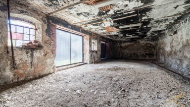 Rodinný dům s příslušenstvím a pozemky, Budišov