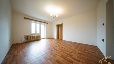 Prodej RD se třemi bytovými jednotkami, Klatovy
